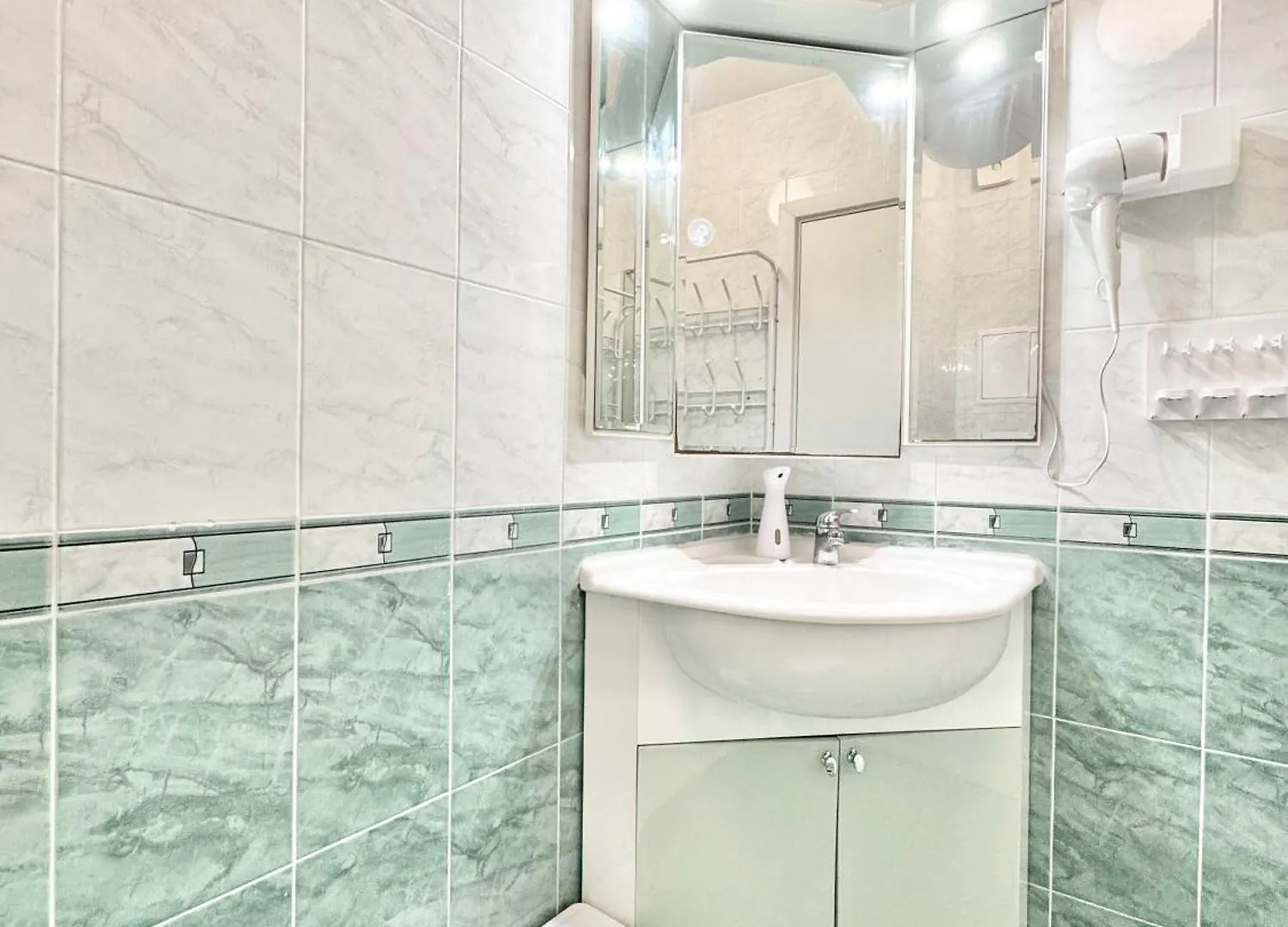 Seasky Smarthome Penthouse For 6 Guests With Private Parking 5 Minutes Аway From Central Beach Burgas And City Centre