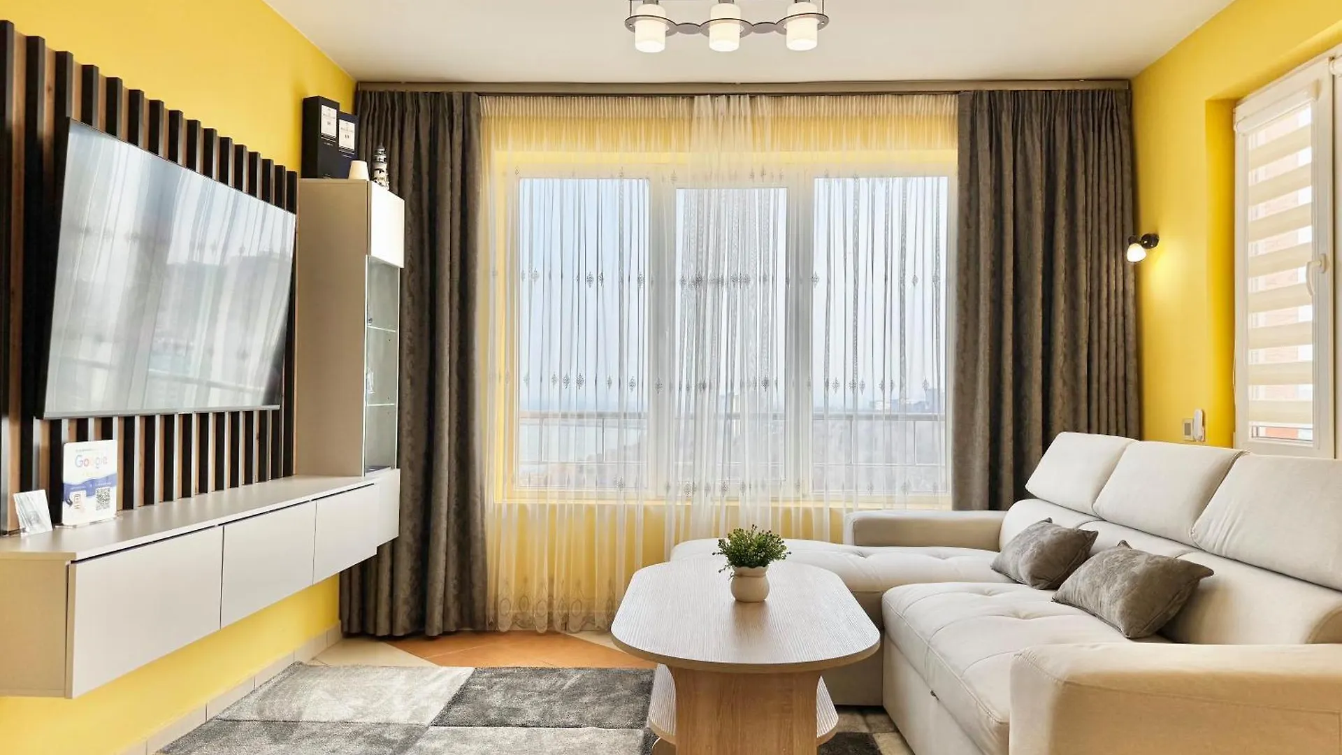 Seasky Smarthome Penthouse For 6 Guests With Private Parking 5 Minutes Аway From Central Beach Burgas And City Centre Apartment