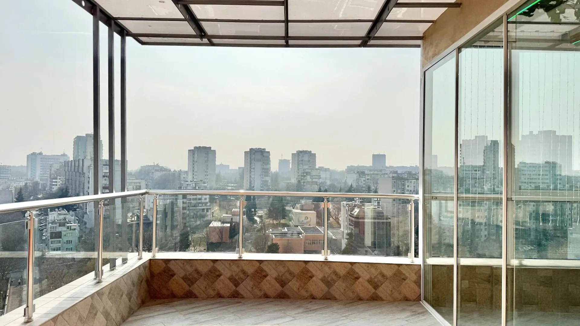 Seasky Smarthome Penthouse For 6 Guests With Private Parking 5 Minutes Аway From Central Beach Burgas And City Centre Apartment