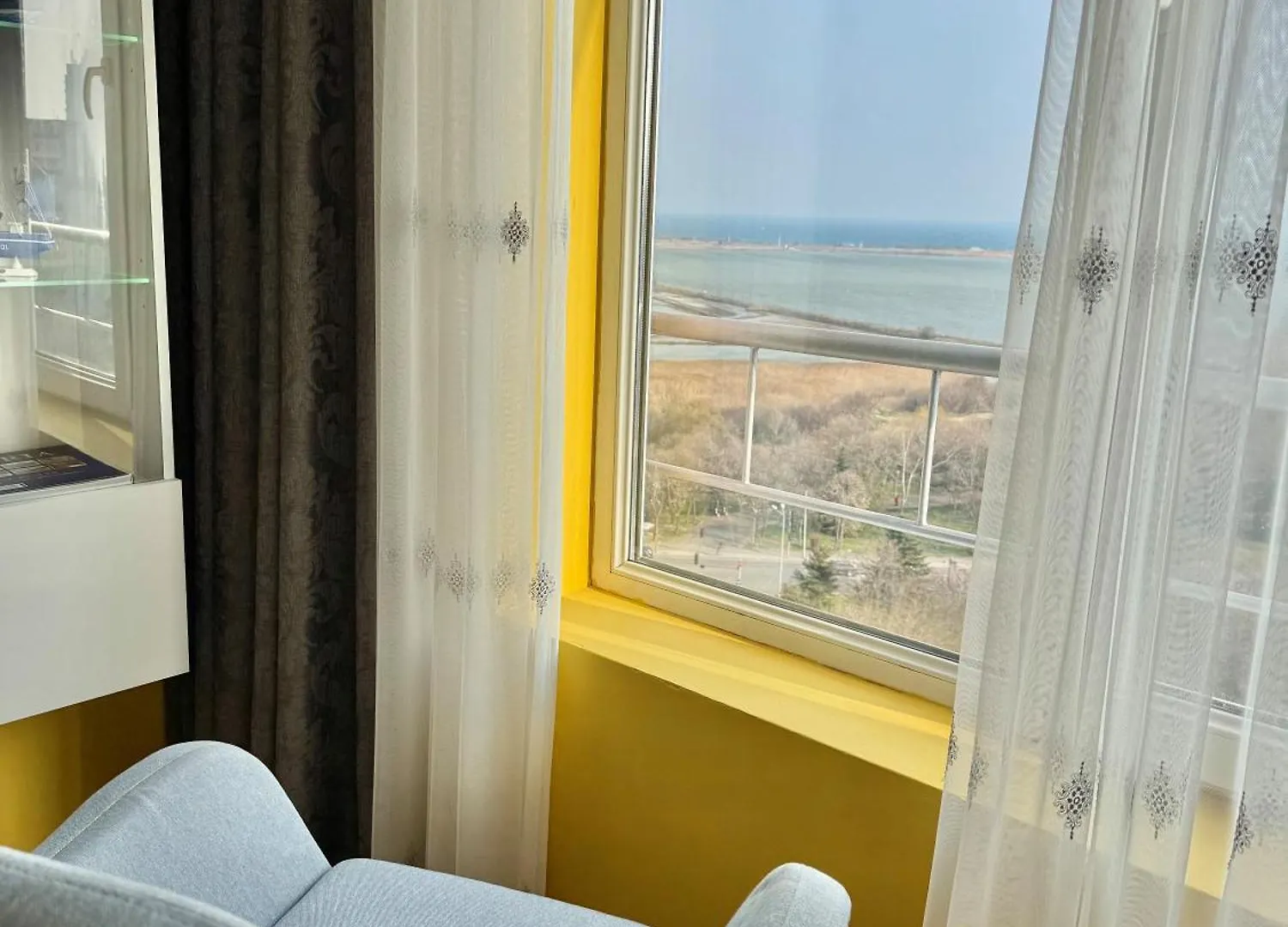 Apartment Seasky Smarthome Penthouse For 6 Guests With Private Parking 5 Minutes Аway From Central Beach Burgas And City Centre